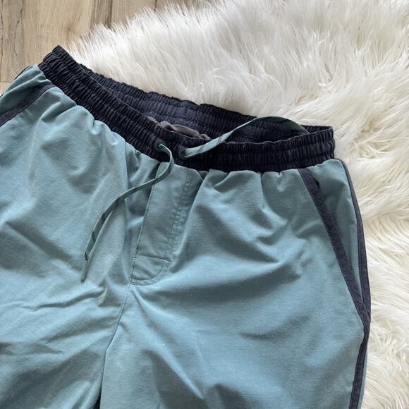 L.L.Bean Men's All-Adventure Swim Shorts Medium Blue - Picture 2 of 4